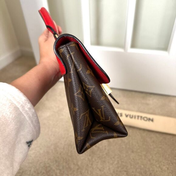 Louis Vuitton Locky BB - Picture 12 of 16